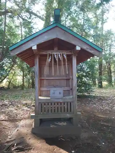 小林鳥見神社の末社・摂社