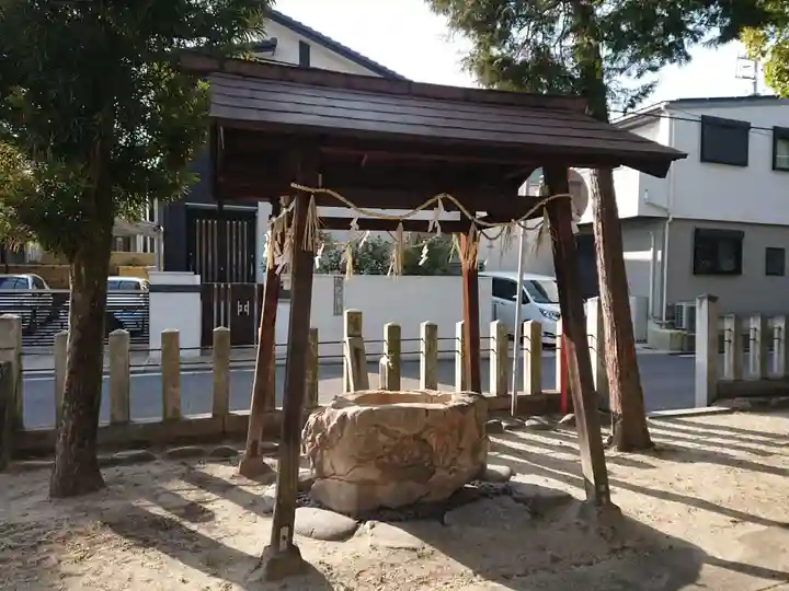 神明社(堀越神明社)の手水舎
