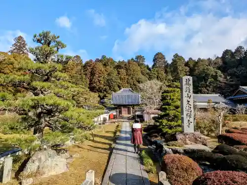 大池寺の山門