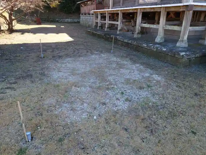 布良崎神社の建物その他