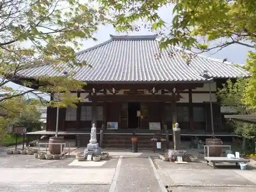 洞雲寺の本殿