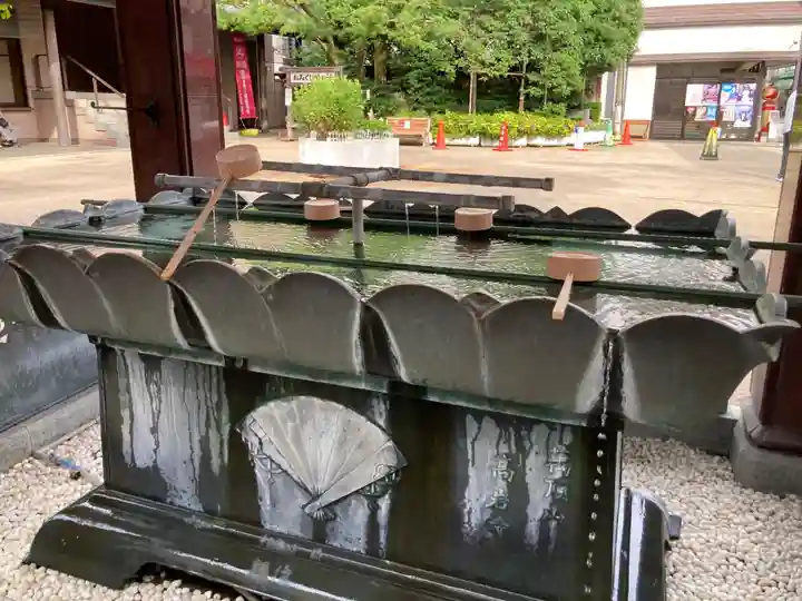 とげぬき地蔵尊 高岩寺の手水舎