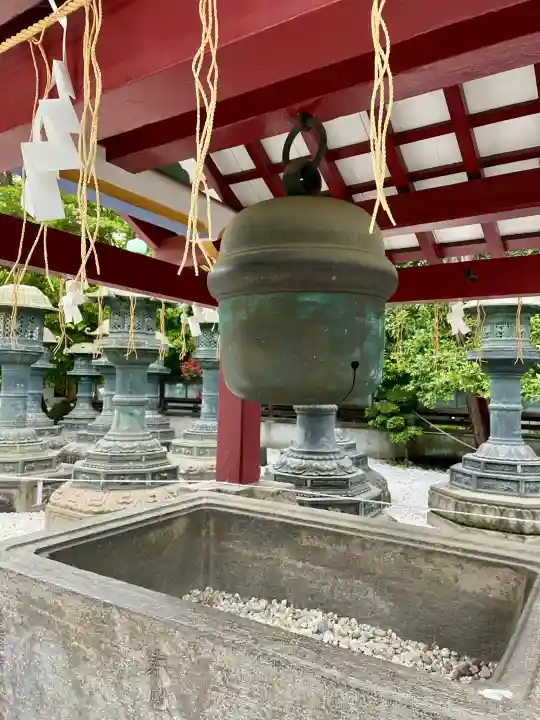 上野東照宮の{uncategorized: "未分類", other: "その他", undefined: "問題あり", building: "その他建物", grave: "お墓", sacred_gate: "鳥居", guardian: "狛犬", statue: "像", buddha: "仏像", history: "歴史", nature: "自然", garden: "庭園", animal: "動物", pagoda: "塔", temizu: "手水舎", mountain_gate: "山門・神門", sanctuary: "本殿・本堂", subordinate: "末社・摂社", art: "芸術", scenery: "景色", jizo: "地蔵", ema: "絵馬", goshuin: "御朱印", omikuji: "おみくじ", items: "授与品その他", amulet: "お守り", goshuincho: "御朱印帳", eats: "食事", festival: "お祭り", votive_dance: "神楽", shichigosan: "七五三参", wedding: "結婚式", experience: "体験その他", initially: "初詣", around: "周辺", anti_infection: "感染症対策"}