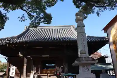 一宮寺の本殿・本堂