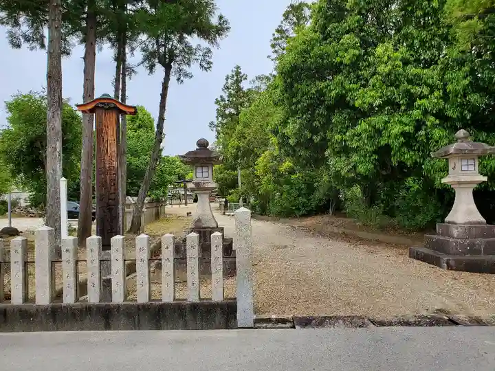 多坐弥志理都比古神社のその他建物