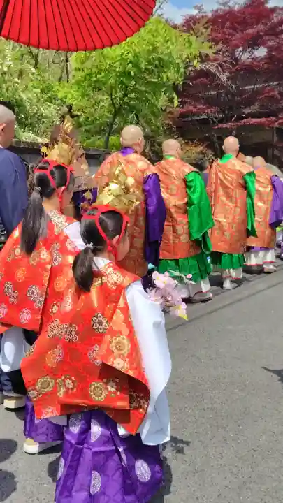 満願寺の{uncategorized: "未分類", other: "その他", undefined: "問題あり", building: "その他建物", grave: "お墓", sacred_gate: "鳥居", guardian: "狛犬", statue: "像", buddha: "仏像", history: "歴史", nature: "自然", garden: "庭園", animal: "動物", pagoda: "塔", temizu: "手水舎", mountain_gate: "山門・神門", sanctuary: "本殿・本堂", subordinate: "末社・摂社", art: "芸術", scenery: "景色", jizo: "地蔵", ema: "絵馬", goshuin: "御朱印", omikuji: "おみくじ", items: "授与品その他", amulet: "お守り", goshuincho: "御朱印帳", eats: "食事", festival: "お祭り", votive_dance: "神楽", shichigosan: "七五三参", wedding: "結婚式", experience: "体験その他", initially: "初詣", around: "周辺", anti_infection: "感染症対策"}