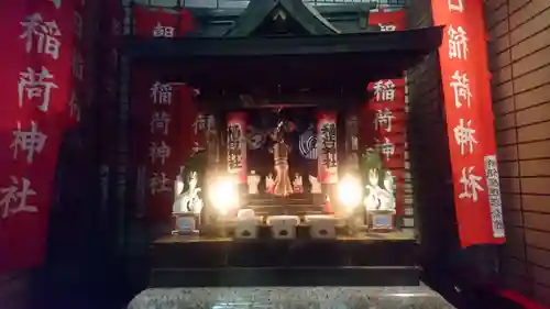 朝日稲荷神社の本殿・本堂