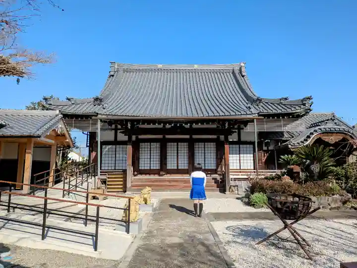 法通寺の本殿・本堂