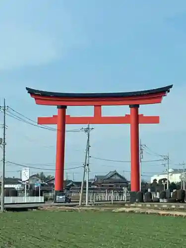 小泉稲荷神社の鳥居