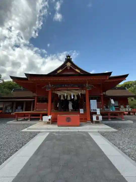 富士山本宮浅間大社の{uncategorized: "未分類", other: "その他", undefined: "問題あり", building: "その他建物", grave: "お墓", sacred_gate: "鳥居", guardian: "狛犬", statue: "像", buddha: "仏像", history: "歴史", nature: "自然", garden: "庭園", animal: "動物", pagoda: "塔", temizu: "手水舎", mountain_gate: "山門・神門", sanctuary: "本殿・本堂", subordinate: "末社・摂社", art: "芸術", scenery: "景色", jizo: "地蔵", ema: "絵馬", goshuin: "御朱印", omikuji: "おみくじ", items: "授与品その他", amulet: "お守り", goshuincho: "御朱印帳", eats: "食事", festival: "お祭り", votive_dance: "神楽", shichigosan: "七五三参", wedding: "結婚式", experience: "体験その他", initially: "初詣", around: "周辺", anti_infection: "感染症対策"}