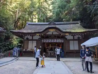 狭井坐大神荒魂神社(狭井神社)の本殿・本堂
