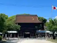 尾張大國霊神社(国府宮)の{uncategorized: "未分類", other: "その他", undefined: "問題あり", building: "その他建物", grave: "お墓", sacred_gate: "鳥居", guardian: "狛犬", statue: "像", buddha: "仏像", history: "歴史", nature: "自然", garden: "庭園", animal: "動物", pagoda: "塔", temizu: "手水舎", mountain_gate: "山門・神門", sanctuary: "本殿・本堂", subordinate: "末社・摂社", art: "芸術", scenery: "景色", jizo: "地蔵", ema: "絵馬", goshuin: "御朱印", omikuji: "おみくじ", items: "授与品その他", amulet: "お守り", goshuincho: "御朱印帳", eats: "食事", festival: "お祭り", votive_dance: "神楽", shichigosan: "七五三参", wedding: "結婚式", experience: "体験その他", initially: "初詣", around: "周辺", anti_infection: "感染症対策"}