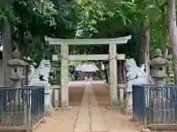 足立神社の鳥居