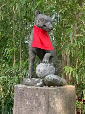白笹稲荷神社の狛犬