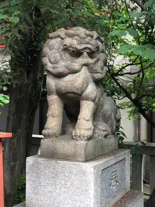くまくま神社(導きの社 熊野町熊野神社)の狛犬