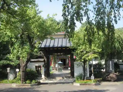 西光寺の山門