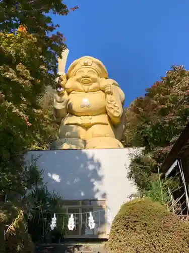 中之嶽神社の像