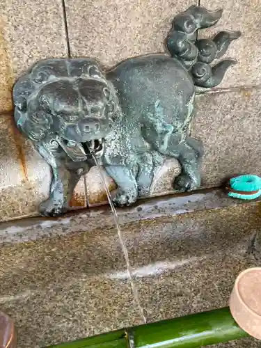 難波八阪神社の手水