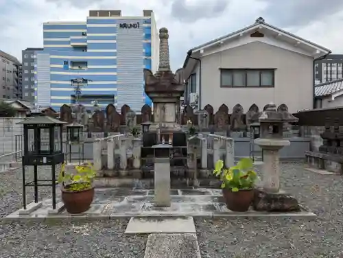 誠心院（東北寺誠心院）の塔