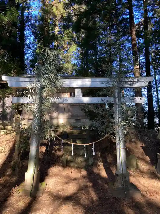 大白神社(越畑)の鳥居