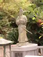 平等寺(三輪山平等寺)の像