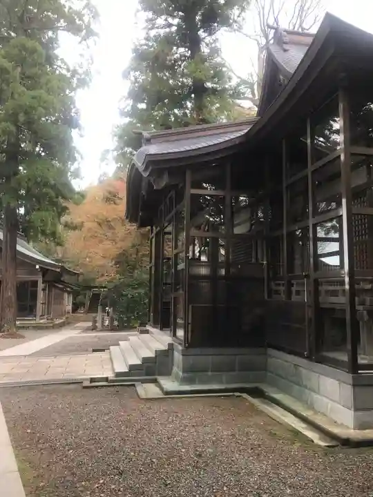 金剱宮の本殿・本堂