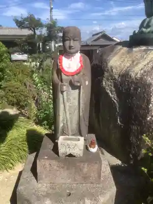 泉徳寺の地蔵