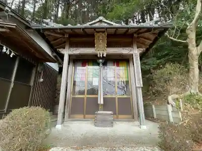 秋葉神社の{uncategorized: "未分類", other: "その他", undefined: "問題あり", building: "その他建物", grave: "お墓", sacred_gate: "鳥居", guardian: "狛犬", statue: "像", buddha: "仏像", history: "歴史", nature: "自然", garden: "庭園", animal: "動物", pagoda: "塔", temizu: "手水舎", mountain_gate: "山門・神門", sanctuary: "本殿・本堂", subordinate: "末社・摂社", art: "芸術", scenery: "景色", jizo: "地蔵", ema: "絵馬", goshuin: "御朱印", omikuji: "おみくじ", items: "授与品その他", amulet: "お守り", goshuincho: "御朱印帳", eats: "食事", festival: "お祭り", votive_dance: "神楽", shichigosan: "七五三参", wedding: "結婚式", experience: "体験その他", initially: "初詣", around: "周辺", anti_infection: "感染症対策"}