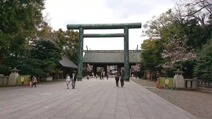 靖國神社の鳥居