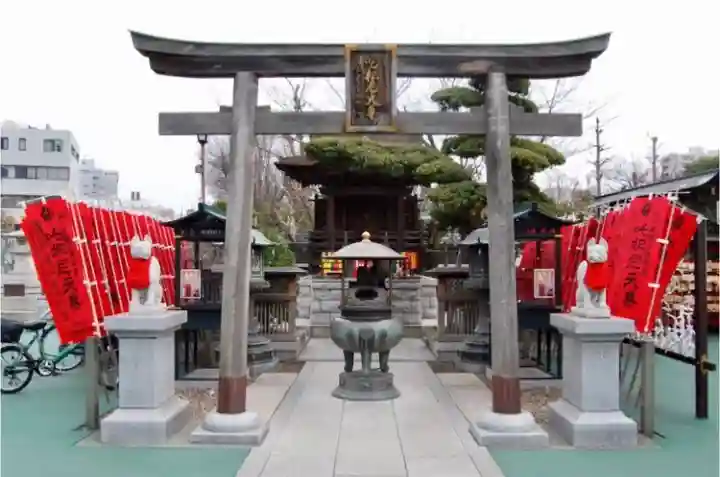 成田山深川不動堂(新勝寺東京別院)の末社・摂社