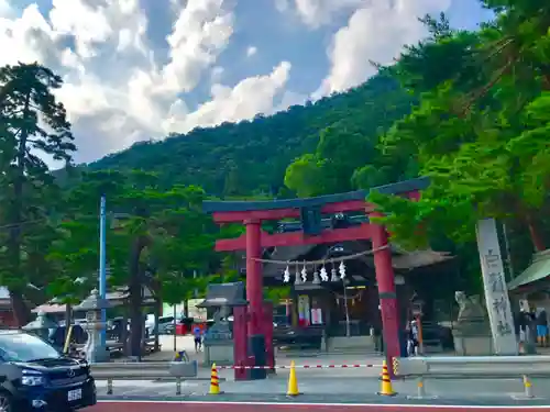 白鬚神社の鳥居