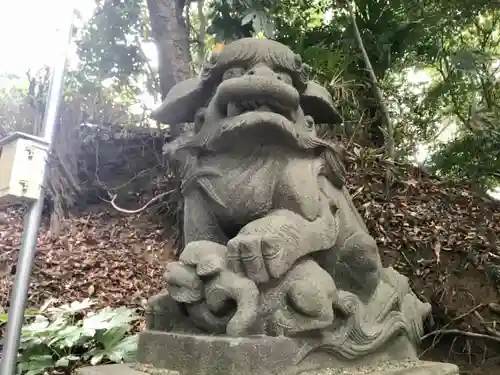 白旗神社の狛犬