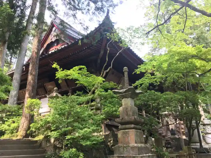 華厳寺の本殿・本堂