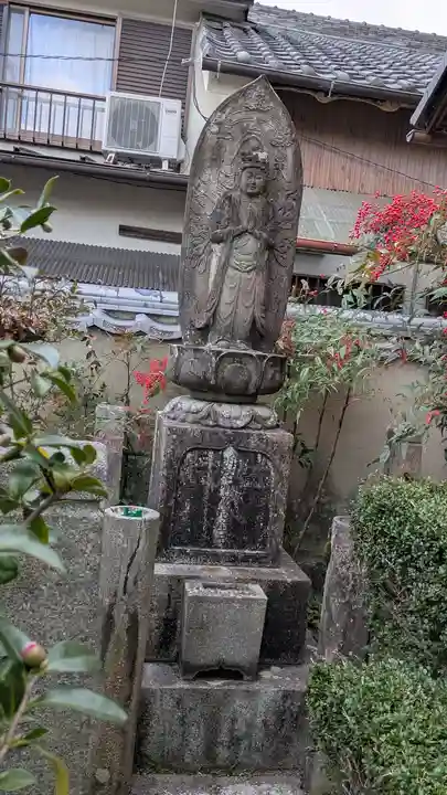 持明寺(滋賀県)
