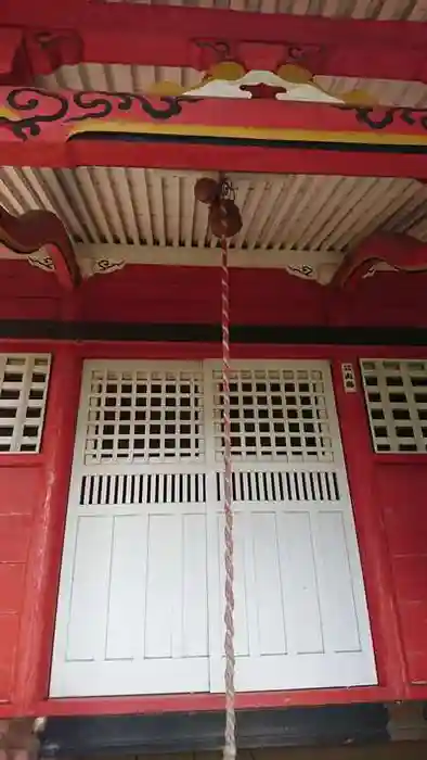 稲荷神社の本殿