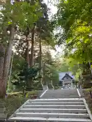 由仁神社の建物その他