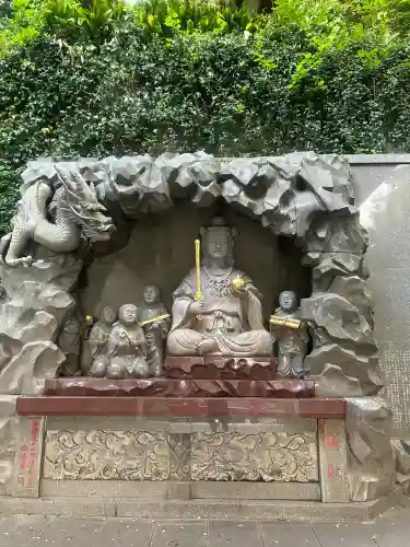 江島神社の{uncategorized: "未分類", other: "その他", undefined: "問題あり", building: "その他建物", grave: "お墓", sacred_gate: "鳥居", guardian: "狛犬", statue: "像", buddha: "仏像", history: "歴史", nature: "自然", garden: "庭園", animal: "動物", pagoda: "塔", temizu: "手水舎", mountain_gate: "山門・神門", sanctuary: "本殿・本堂", subordinate: "末社・摂社", art: "芸術", scenery: "景色", jizo: "地蔵", ema: "絵馬", goshuin: "御朱印", omikuji: "おみくじ", items: "授与品その他", amulet: "お守り", goshuincho: "御朱印帳", eats: "食事", festival: "お祭り", votive_dance: "神楽", shichigosan: "七五三参", wedding: "結婚式", experience: "体験その他", initially: "初詣", around: "周辺", anti_infection: "感染症対策"}