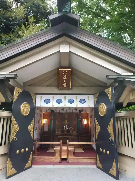 東郷神社の本殿・本堂