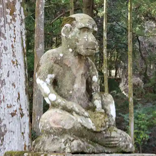 鳴谷神社の狛犬