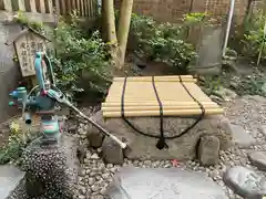 境稲荷神社の建物その他