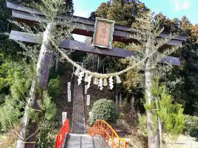 坪沼八幡神社の鳥居