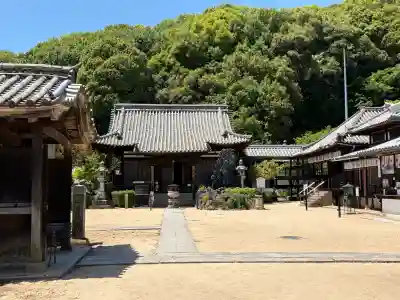 西国寺の{uncategorized: "未分類", other: "その他", undefined: "問題あり", building: "その他建物", grave: "お墓", sacred_gate: "鳥居", guardian: "狛犬", statue: "像", buddha: "仏像", history: "歴史", nature: "自然", garden: "庭園", animal: "動物", pagoda: "塔", temizu: "手水舎", mountain_gate: "山門・神門", sanctuary: "本殿・本堂", subordinate: "末社・摂社", art: "芸術", scenery: "景色", jizo: "地蔵", ema: "絵馬", goshuin: "御朱印", omikuji: "おみくじ", items: "授与品その他", amulet: "お守り", goshuincho: "御朱印帳", eats: "食事", festival: "お祭り", votive_dance: "神楽", shichigosan: "七五三参", wedding: "結婚式", experience: "体験その他", initially: "初詣", around: "周辺", anti_infection: "感染症対策"}