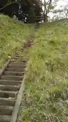 諏訪神社の庭園