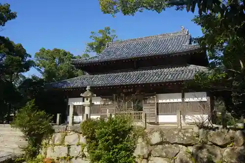 観世音寺の本殿・本堂