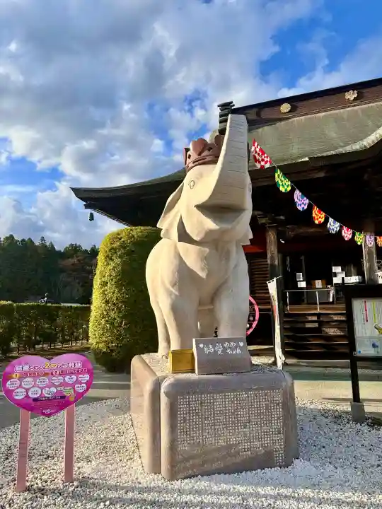 長福寿寺の{uncategorized: "未分類", other: "その他", undefined: "問題あり", building: "その他建物", grave: "お墓", sacred_gate: "鳥居", guardian: "狛犬", statue: "像", buddha: "仏像", history: "歴史", nature: "自然", garden: "庭園", animal: "動物", pagoda: "塔", temizu: "手水舎", mountain_gate: "山門・神門", sanctuary: "本殿・本堂", subordinate: "末社・摂社", art: "芸術", scenery: "景色", jizo: "地蔵", ema: "絵馬", goshuin: "御朱印", omikuji: "おみくじ", items: "授与品その他", amulet: "お守り", goshuincho: "御朱印帳", eats: "食事", festival: "お祭り", votive_dance: "神楽", shichigosan: "七五三参", wedding: "結婚式", experience: "体験その他", initially: "初詣", around: "周辺", anti_infection: "感染症対策"}