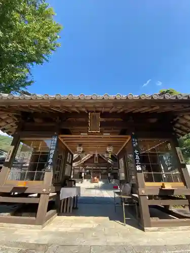 瀧宮神社の山門