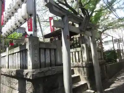 金丸稲荷神社の鳥居