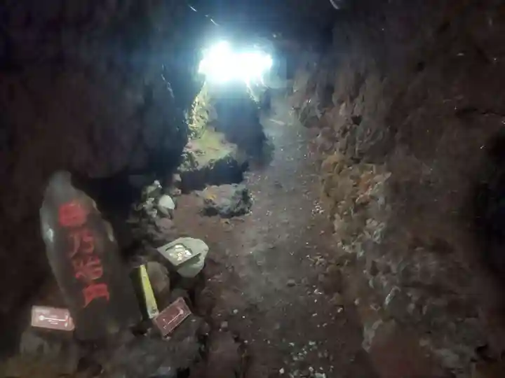 無戸室浅間神社(船津胎内神社)のその他建物