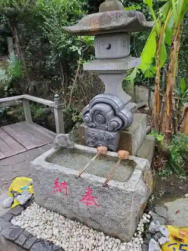 横浜御嶽神社の手水舎