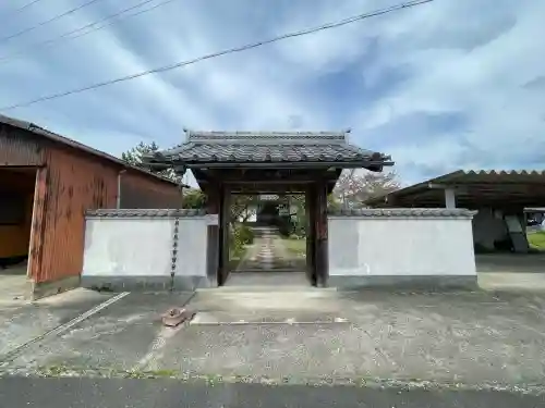 長徳寺の{uncategorized: "未分類", other: "その他", undefined: "問題あり", building: "その他建物", grave: "お墓", sacred_gate: "鳥居", guardian: "狛犬", statue: "像", buddha: "仏像", history: "歴史", nature: "自然", garden: "庭園", animal: "動物", pagoda: "塔", temizu: "手水舎", mountain_gate: "山門・神門", sanctuary: "本殿・本堂", subordinate: "末社・摂社", art: "芸術", scenery: "景色", jizo: "地蔵", ema: "絵馬", goshuin: "御朱印", omikuji: "おみくじ", items: "授与品その他", amulet: "お守り", goshuincho: "御朱印帳", eats: "食事", festival: "お祭り", votive_dance: "神楽", shichigosan: "七五三参", wedding: "結婚式", experience: "体験その他", initially: "初詣", around: "周辺", anti_infection: "感染症対策"}